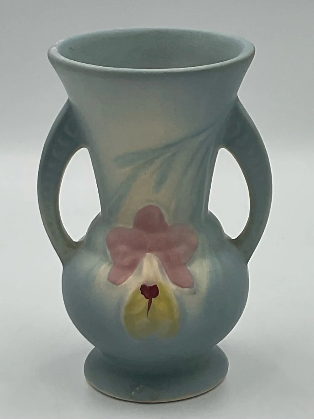 Vintage 1930s Hull Pottery Double Handled Vase in the Orchid Pattern 301